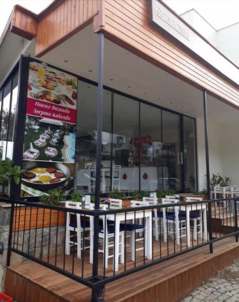 Liona Hotel - Teras