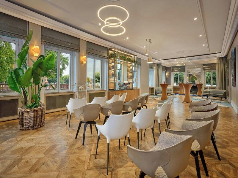 Ritz-Carlton Hotel de la Paix, Geneva - Toplantı