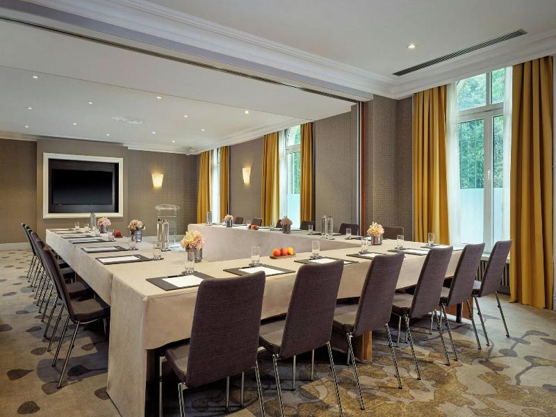 Ritz-Carlton Hotel de la Paix, Geneva - Toplantı