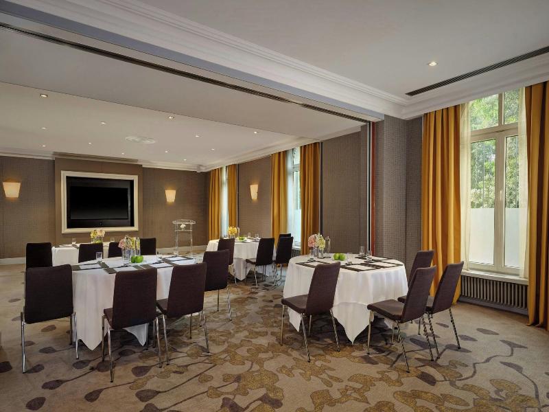 Ritz-Carlton Hotel de la Paix, Geneva - Toplantı