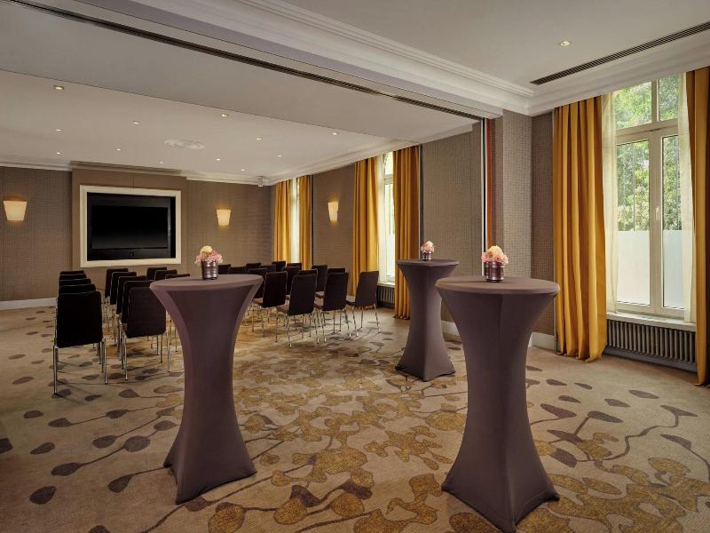Ritz-Carlton Hotel de la Paix, Geneva - Toplantı