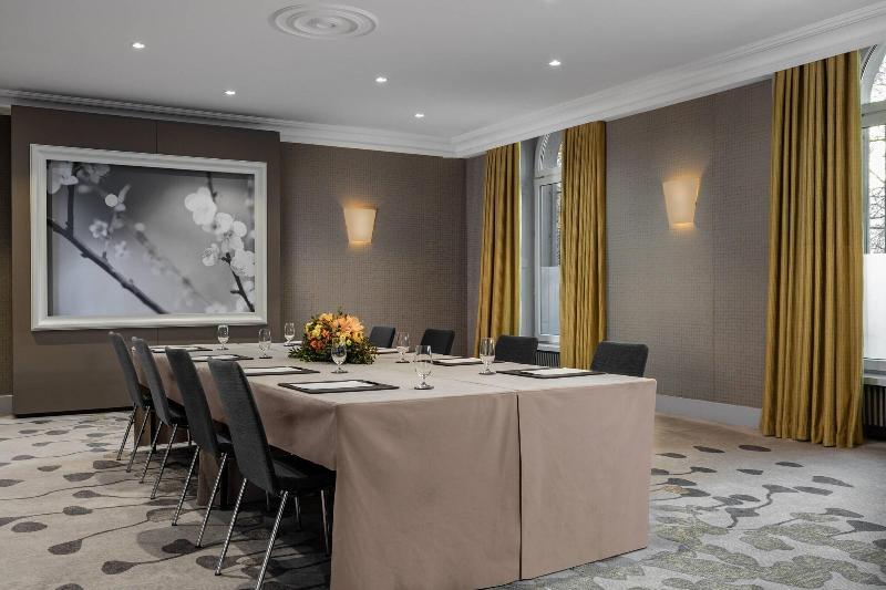 Ritz-Carlton Hotel de la Paix, Geneva - Toplantı