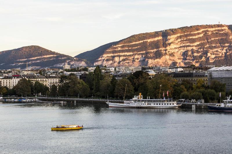 Ritz-Carlton Hotel de la Paix, Geneva - Genel