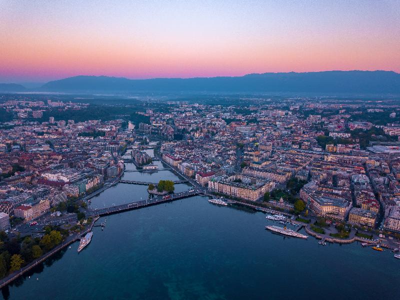 Ritz-Carlton Hotel de la Paix, Geneva - Genel