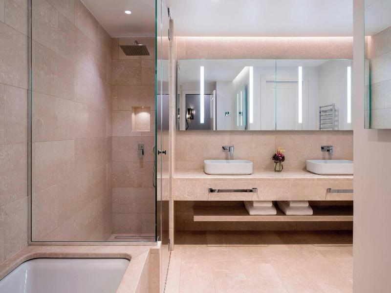 Ritz-Carlton Hotel de la Paix, Geneva - Oda