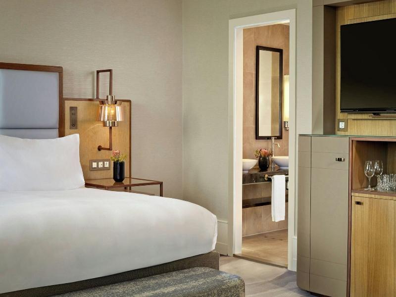 Ritz-Carlton Hotel de la Paix, Geneva - Oda