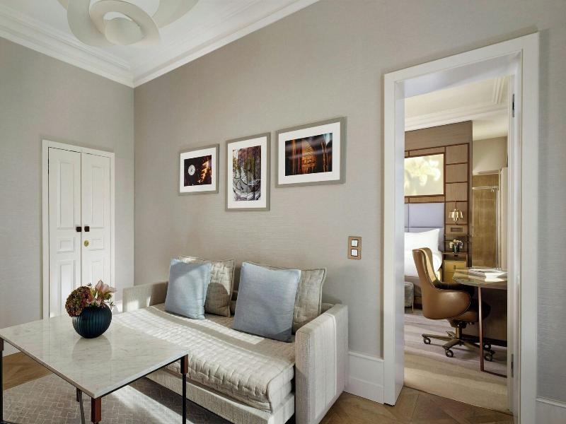 Ritz-Carlton Hotel de la Paix, Geneva - Oda