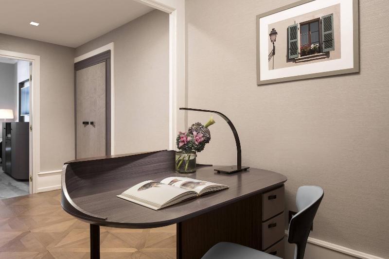 Ritz-Carlton Hotel de la Paix, Geneva - Oda