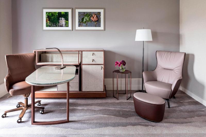Ritz-Carlton Hotel de la Paix, Geneva - Oda