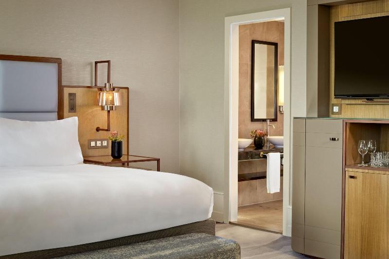 Ritz-Carlton Hotel de la Paix, Geneva - Oda