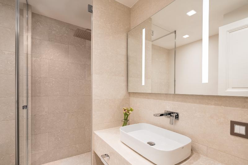 Ritz-Carlton Hotel de la Paix, Geneva - Oda