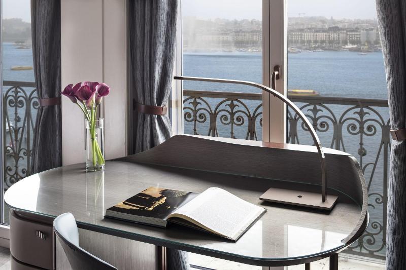 Ritz-Carlton Hotel de la Paix, Geneva - Oda