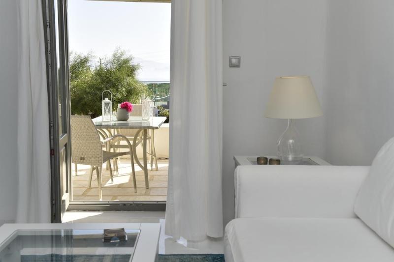 Naoussa Hills Boutique Resort - Oda