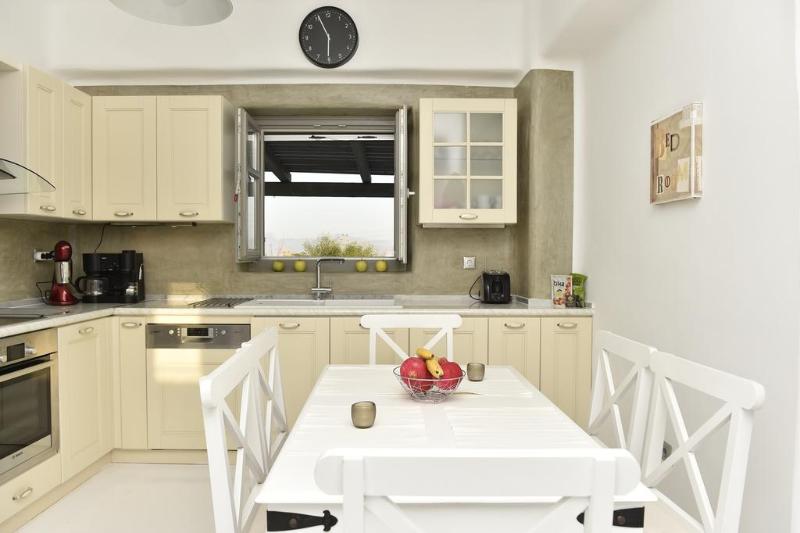Naoussa Hills Boutique Resort - Oda