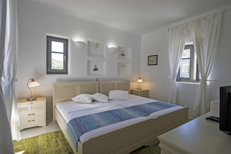 Naoussa Hills Boutique Resort - Oda