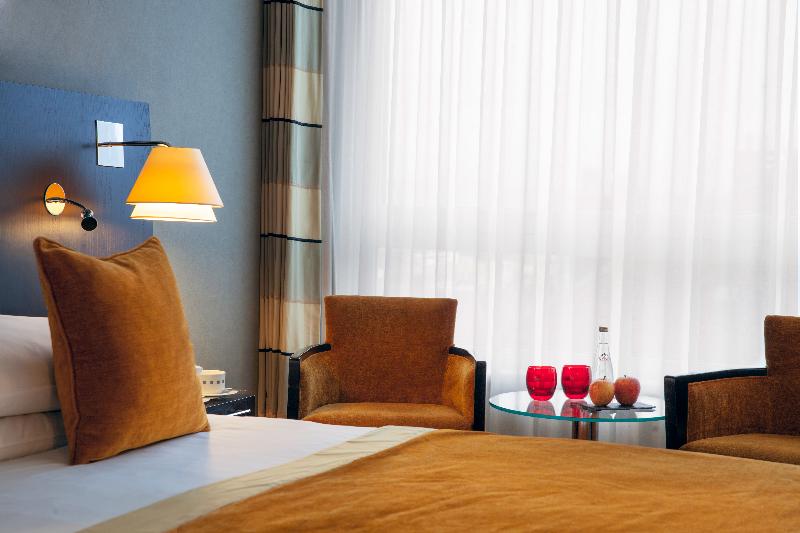 Auteuil Manotel - Genel
