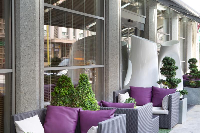 Auteuil Manotel - Genel