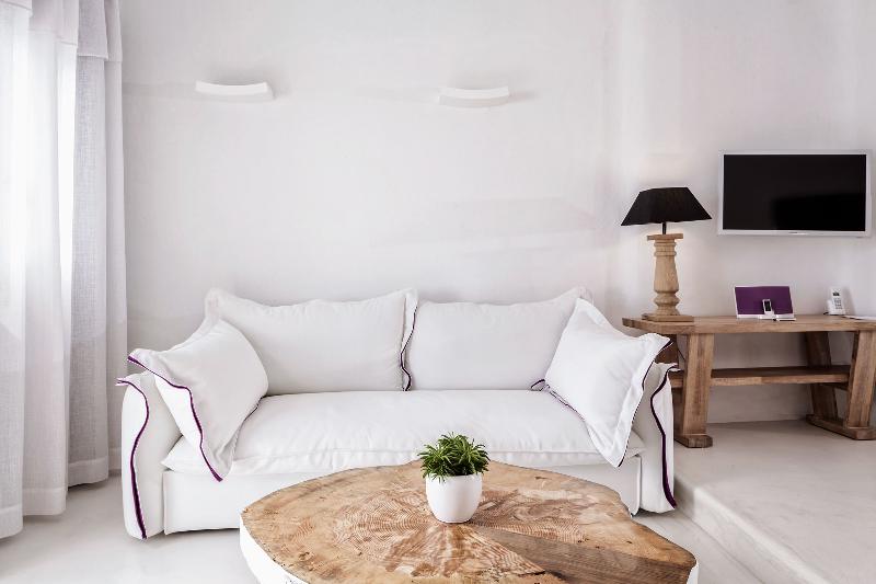 Charisma Suites - Oda