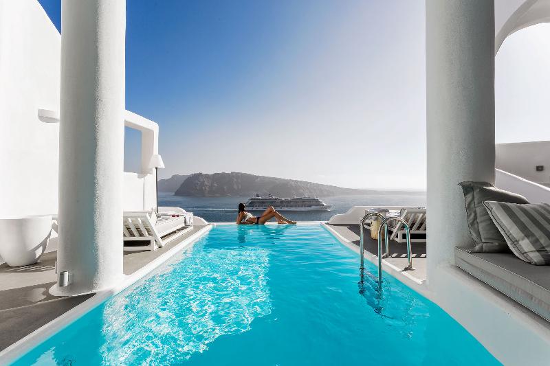 Charisma Suites - Havuz
