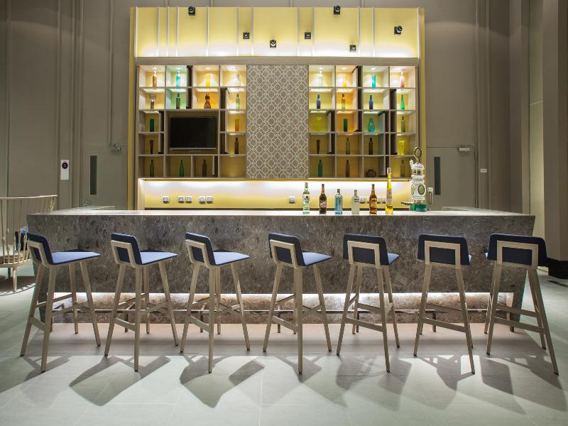 Mercure Pattaya Ocean Resort - Bar