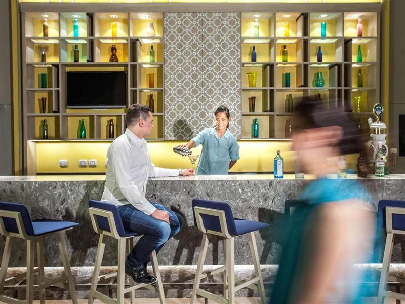 Mercure Pattaya Ocean Resort - Bar
