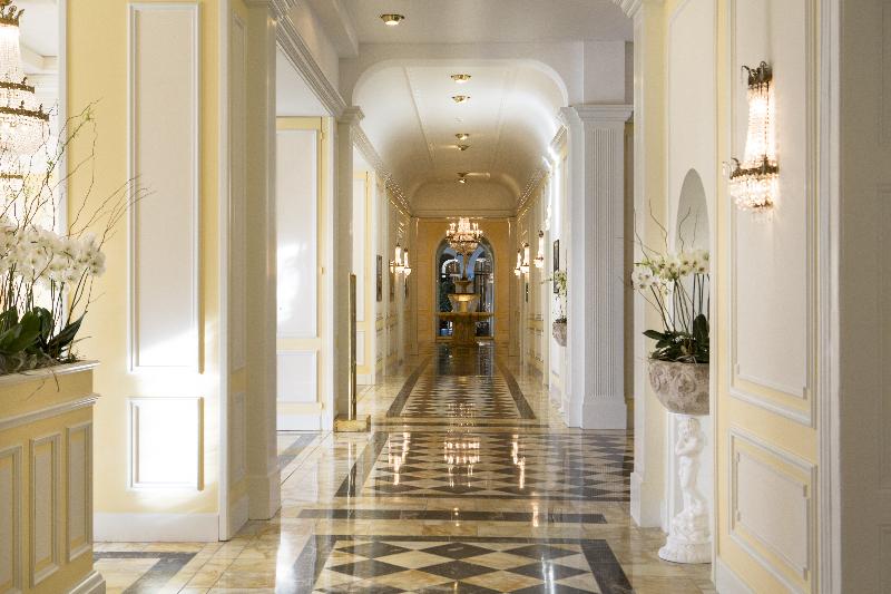 Victoria-Jungfrau Grand Hotel and Spa - Lobi