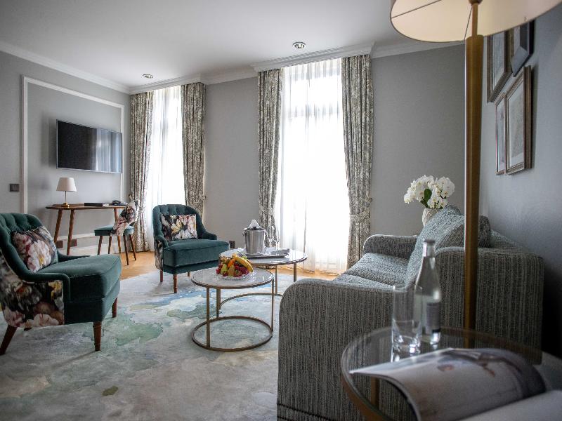 Victoria-Jungfrau Grand Hotel and Spa - Oda