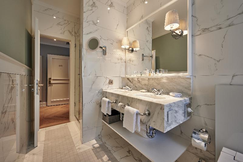 Victoria-Jungfrau Grand Hotel and Spa - Oda