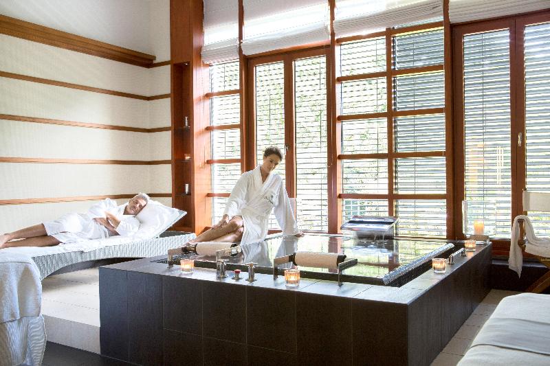 Victoria-Jungfrau Grand Hotel and Spa - Havuz