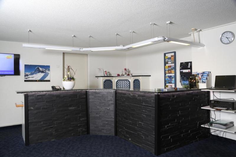 Crystal Interlaken - Genel