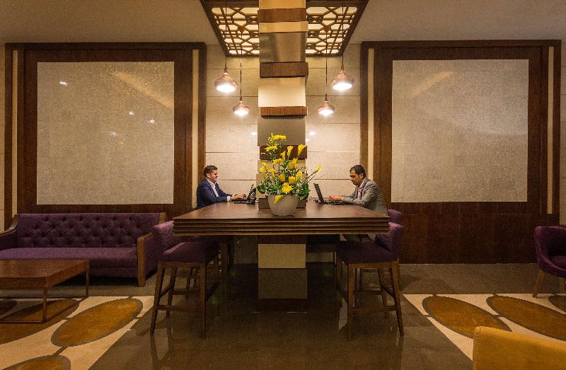 Golden Tulip Media Hotel - Toplantı