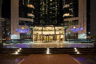 Golden Tulip Media Hotel otel fotoğrafı
