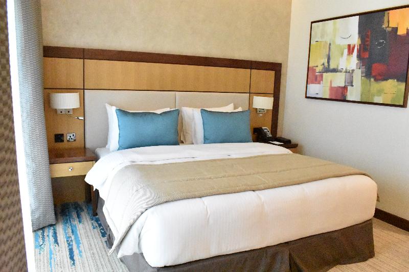 Golden Tulip Media Hotel - Oda