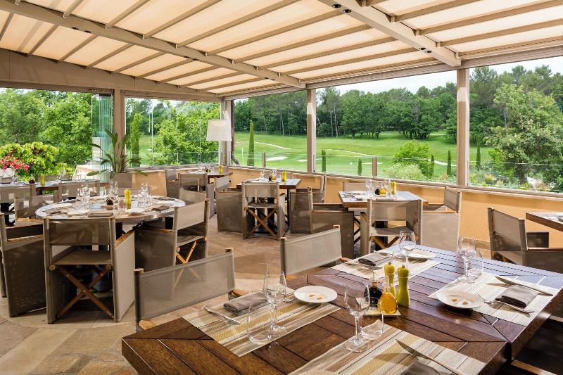 Terre Blanche Hotel Spa Golf Resort - Restoran