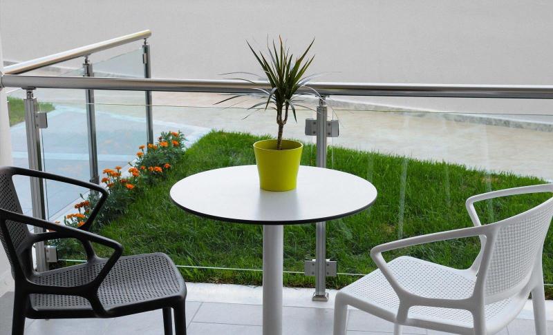 Ostria Sea Side Hotel - Teras
