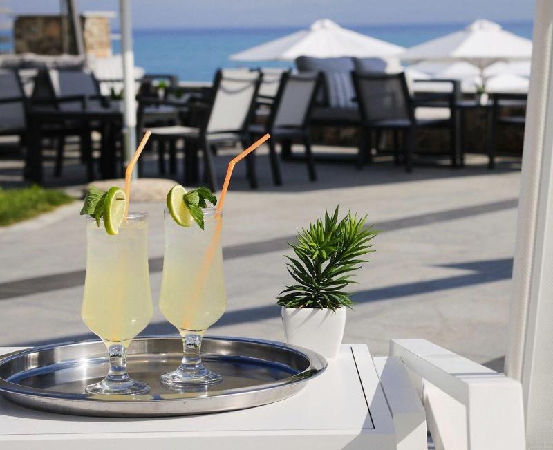 Ostria Sea Side Hotel - Teras