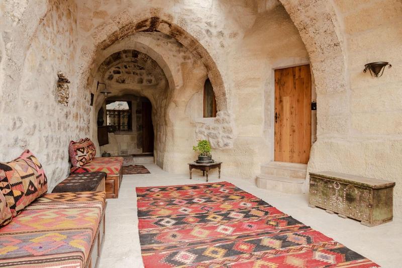 Sultan Cave Suites - Teras