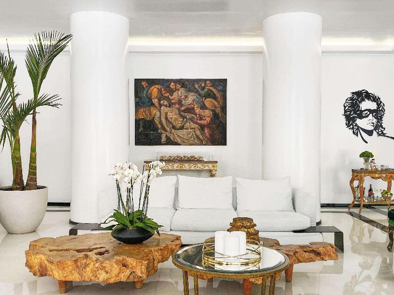 ATHENA, A Hotel to Live - Lobi