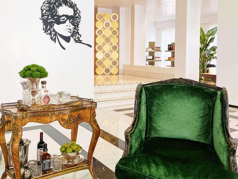 ATHENA, A Hotel to Live - Lobi