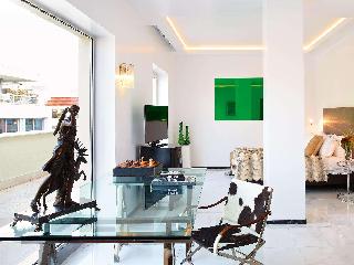 ATHENA, A Hotel to Live fotoÄŸrafÄ±