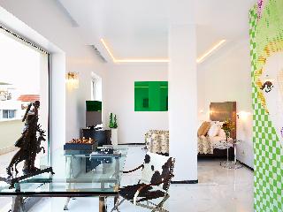 ATHENA, A Hotel to Live fotoÄŸrafÄ±