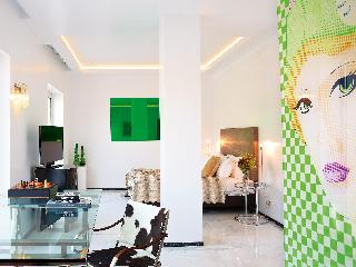 ATHENA, A Hotel to Live fotoÄŸrafÄ±
