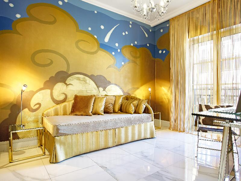 ATHENA, A Hotel to Live - Oda