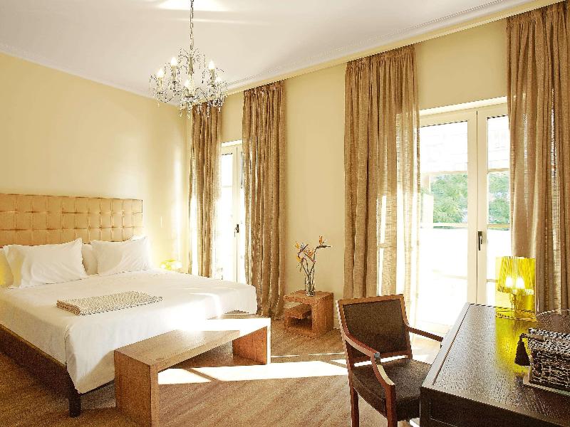 ATHENA, A Hotel to Live - Oda