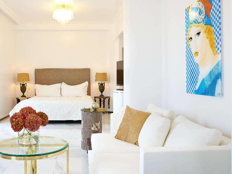 ATHENA, A Hotel to Live - Oda