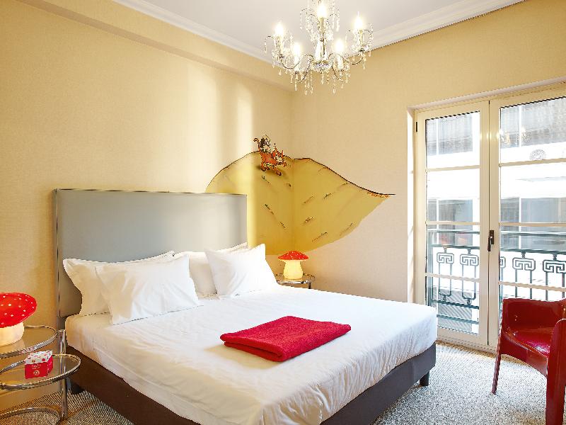 ATHENA, A Hotel to Live - Oda
