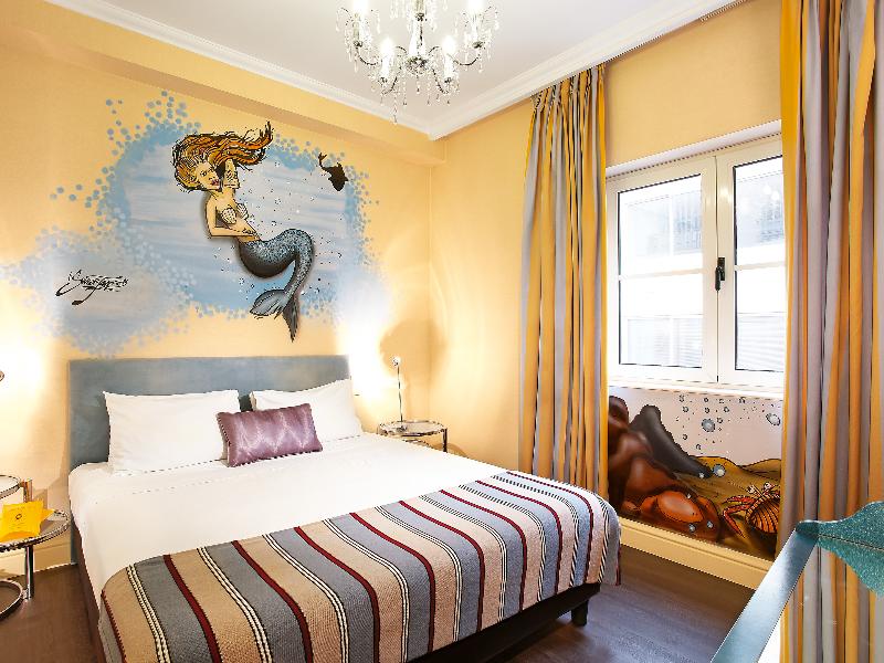 ATHENA, A Hotel to Live - Oda