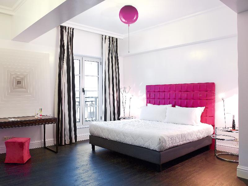 ATHENA, A Hotel to Live - Oda