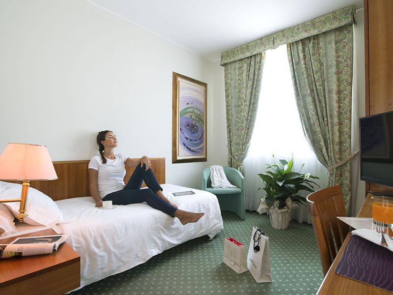 Castagna Palace Hotel & Restaurant - Oda