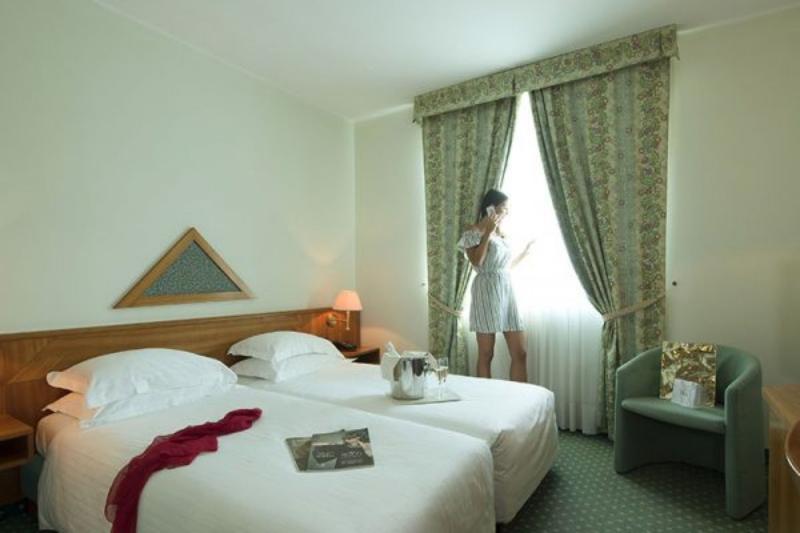 Castagna Palace Hotel & Restaurant - Oda